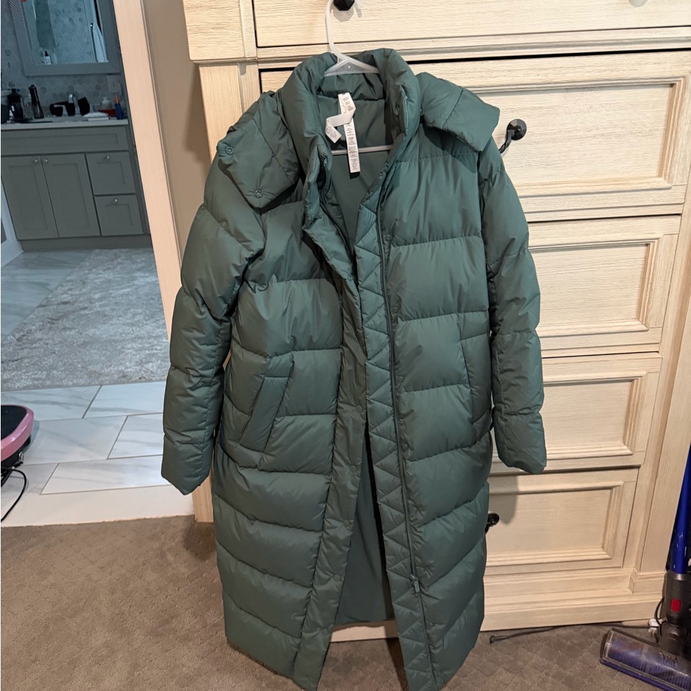 lululemon athletica Forest Green Puffer Jacket